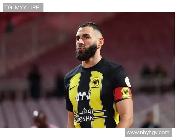 卡里姆·本泽马：从足坛巨星到沙特联赛新篇章的传奇转折